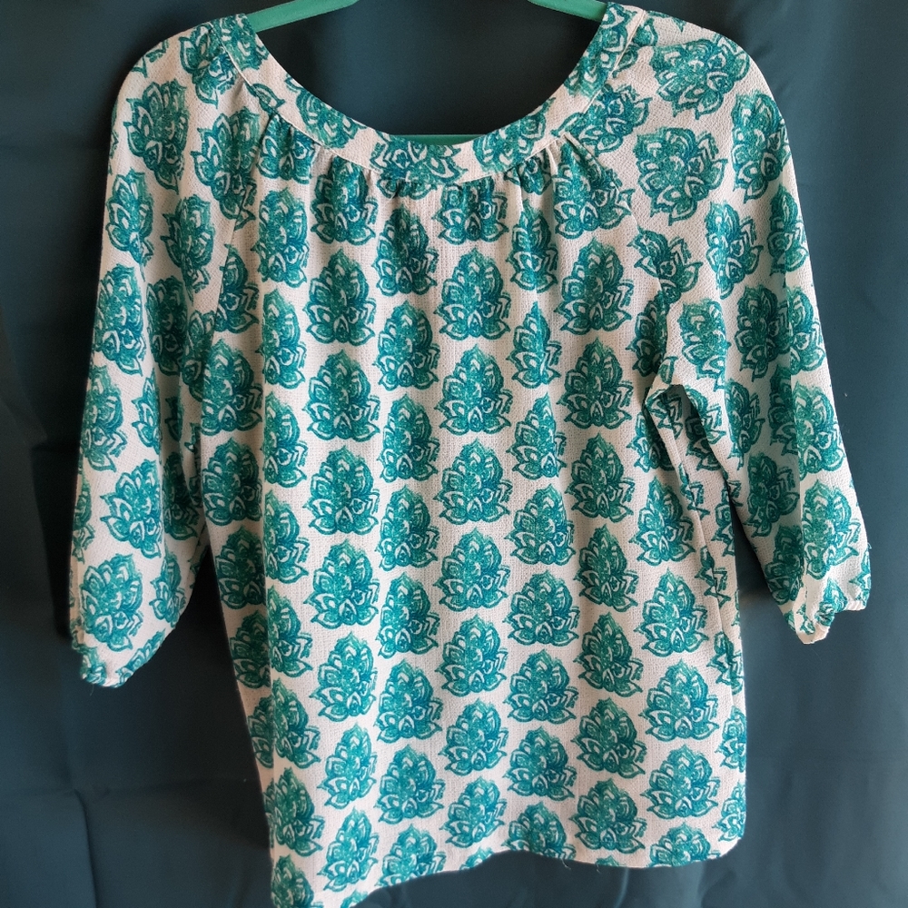 Lightweight Top - Picture 2 of 2